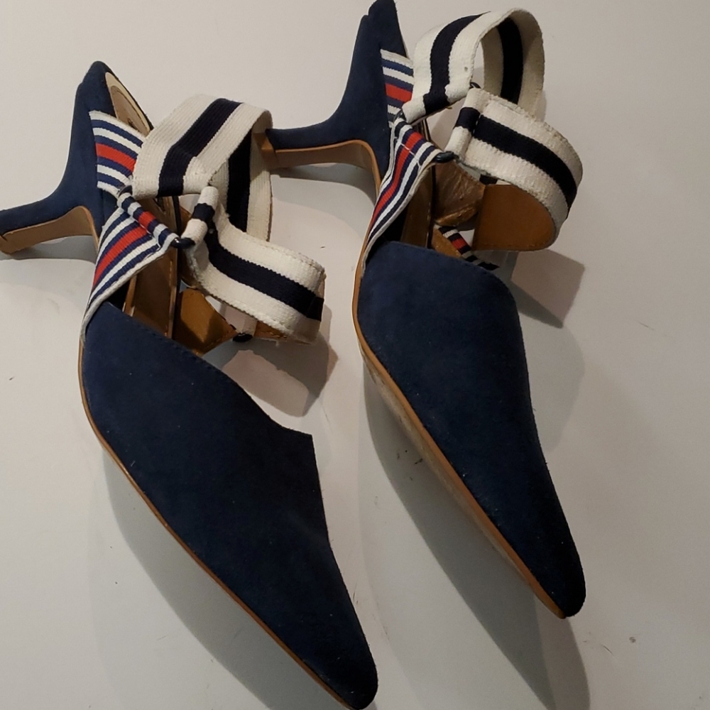 Jaggar Active Navy Sling Back Pumps - Picture 3 of 6